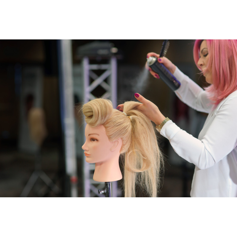 Główka fryzjerska treningowa Angel blond Zaremba do koków włosy naturalne 55 cm Główka fryzjerska treningowa Angel blond Zaremba do koków włosy naturalne 55 cm