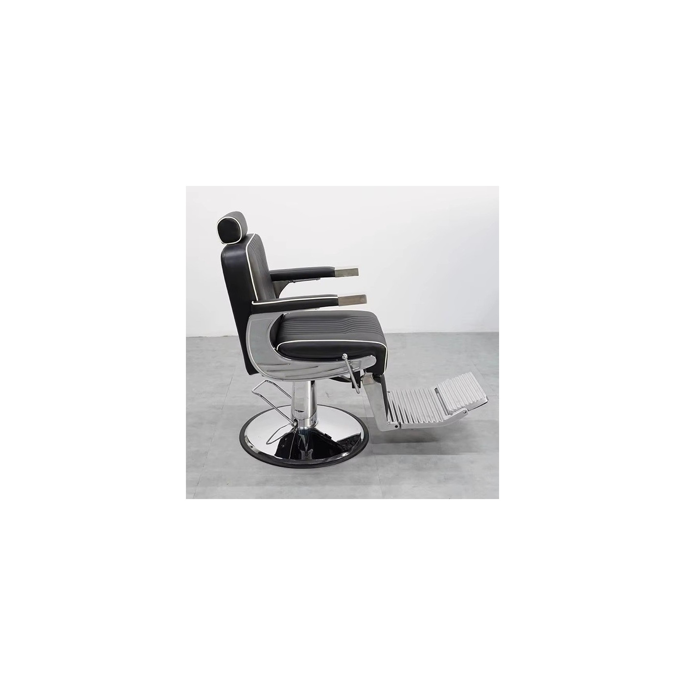 Fotel fryzjerski barberski regulowany 360° Fotel fryzjerski barberski regulowany 360°